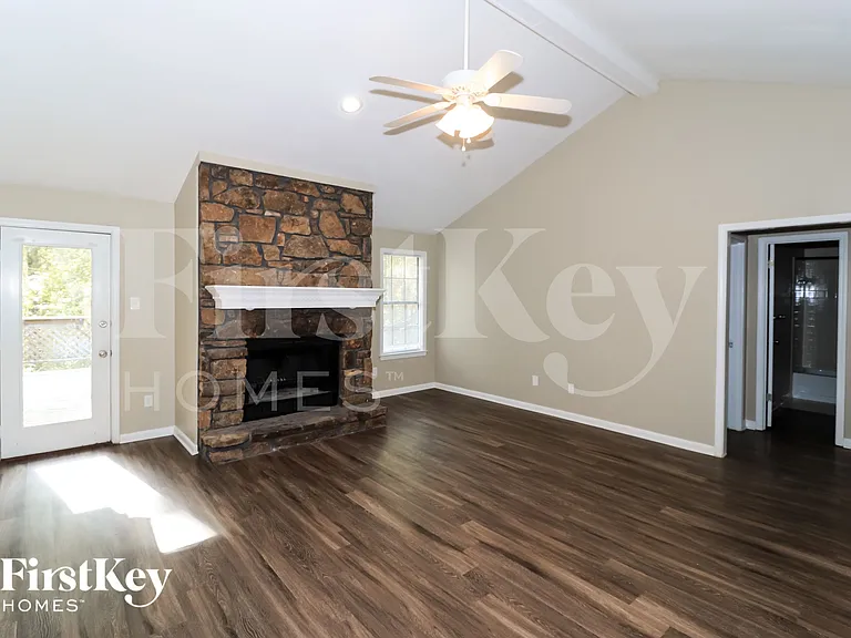 2961 Forest Edge Dr — Photo 4