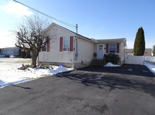 415 Wilson St, Exeter, PA 18643