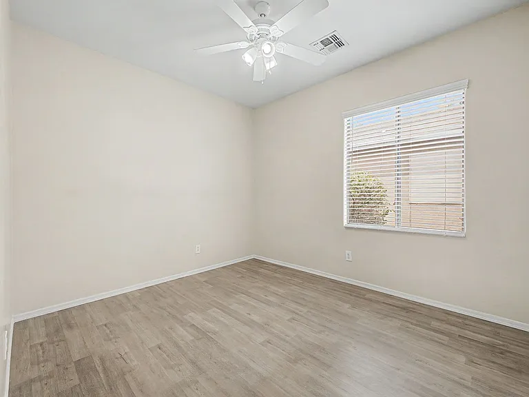 1676 W Morse Dr — Photo 22