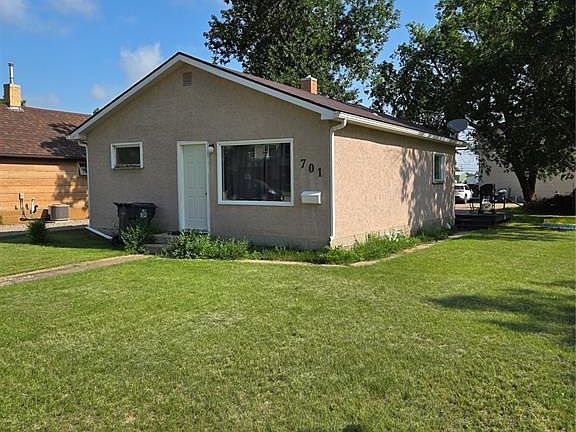 2nd image of 701 3rd STREET