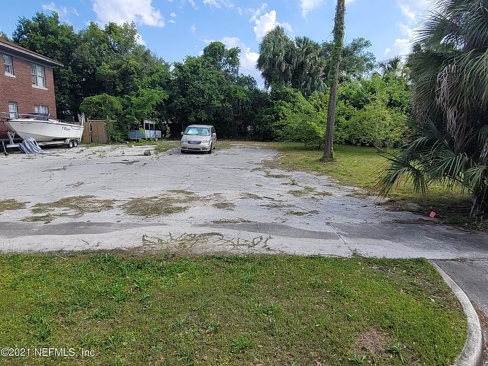 2nd image of 0 E 17TH Street
