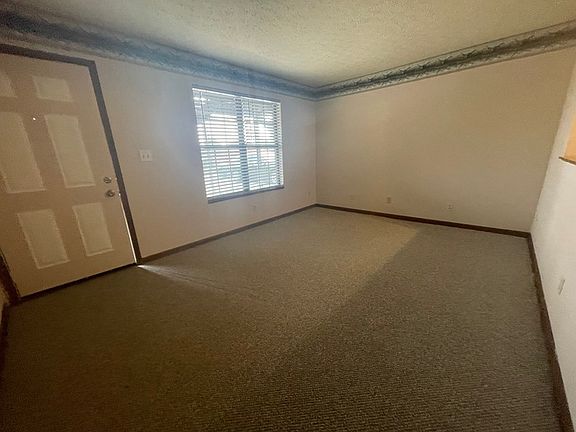 3rd image of 3971 Scenic Trl APT 4