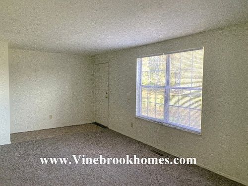 3rd image of 8253 Mount Carmel St