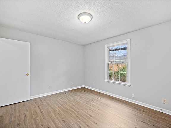 4th image of 703 Power St APT F