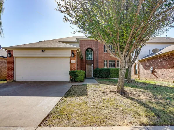 3221 Gettysburg Ln, Fort Worth, TX 76123