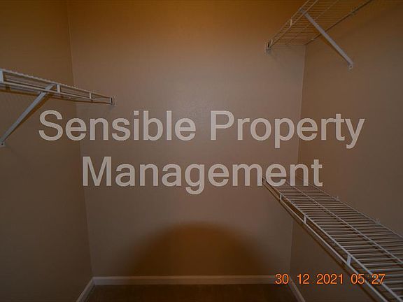 3rd image of 10453 Villa View Cir