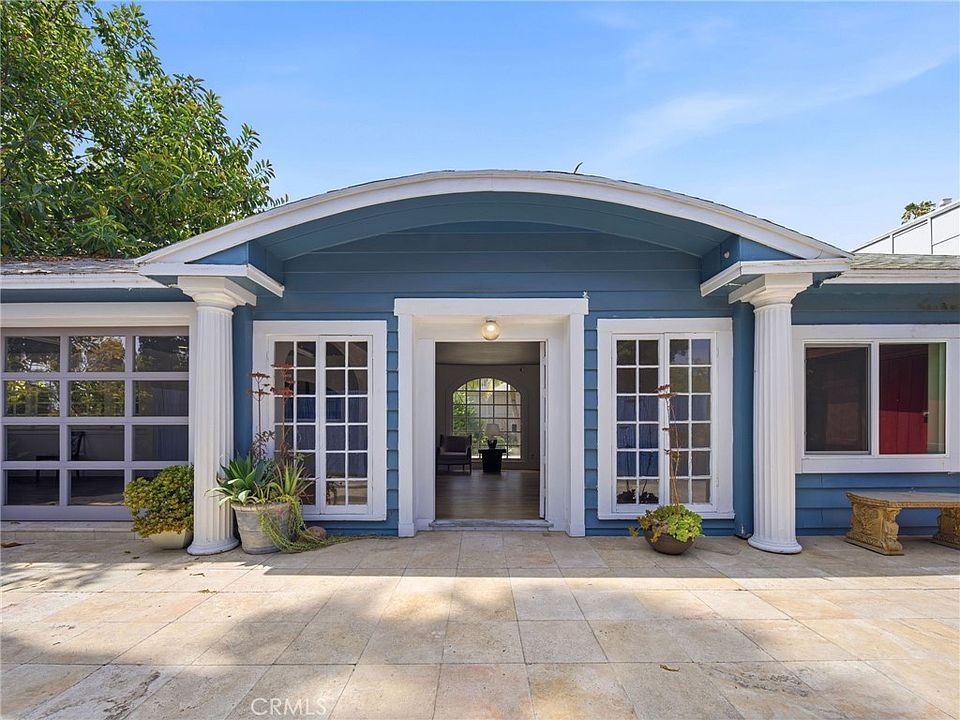 1st image of 837 Venice Blvd