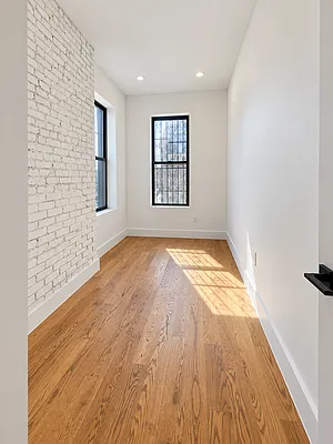 Bedroom, photo 3
