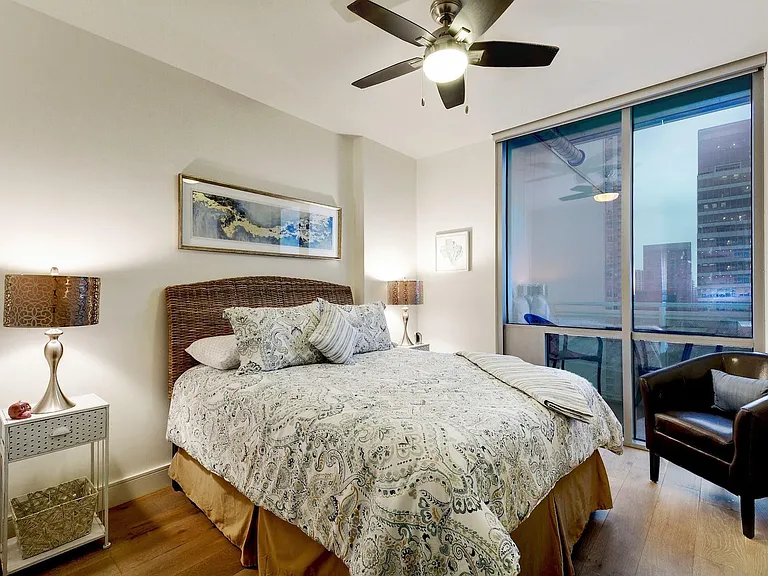 222 West Ave #1911 — Photo 12