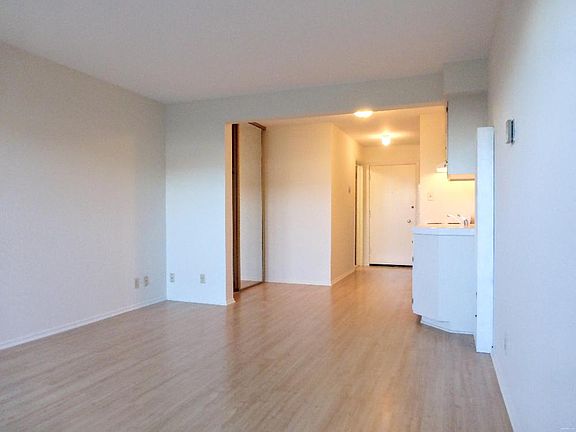 2nd image of 1266 Stanyan St APT 2