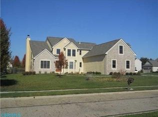 13499 Silverbrook Dr NW, Pickerington, OH