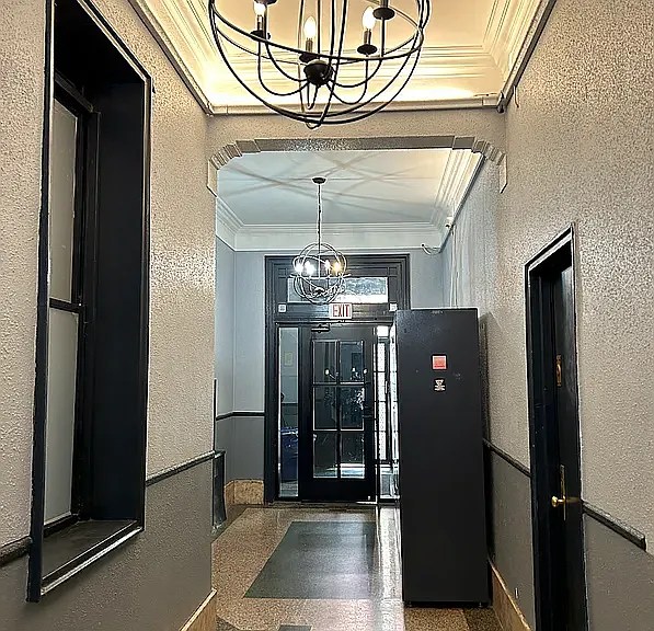 302 E 3rd St #4D — Photo 7