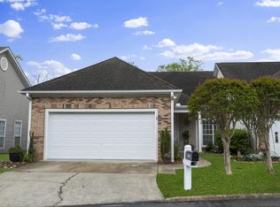 202 Georgetown Ln, Hattiesburg, MS 39402