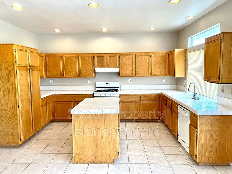 39511 Bainbridge Cir — Photo 7