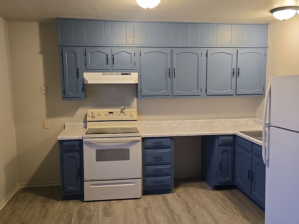 1st image of 109 Villa Dr #11488999