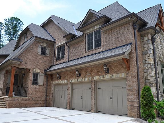 2nd image of 9410 Colonnade Trl