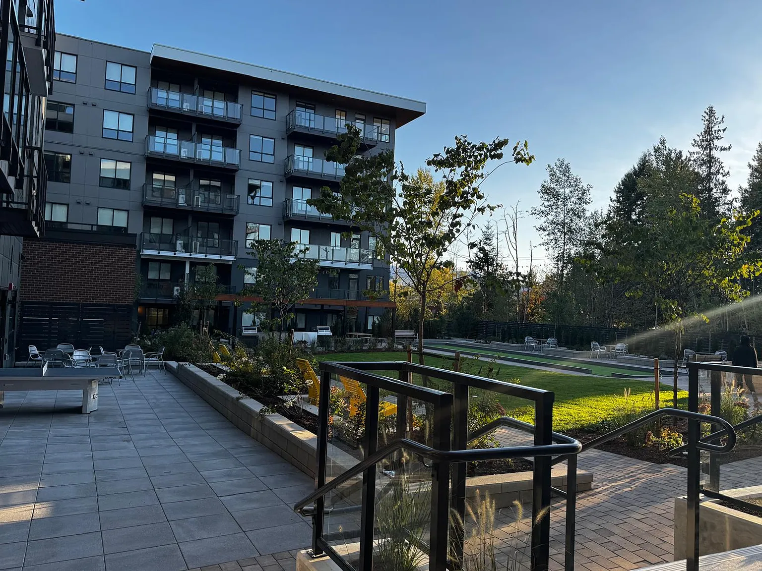 1 bed, 622 sqft, $2,100 — Photo 2