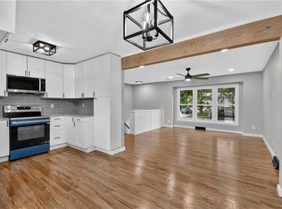 605 NE Ash St, Lees Summit, MO 64063