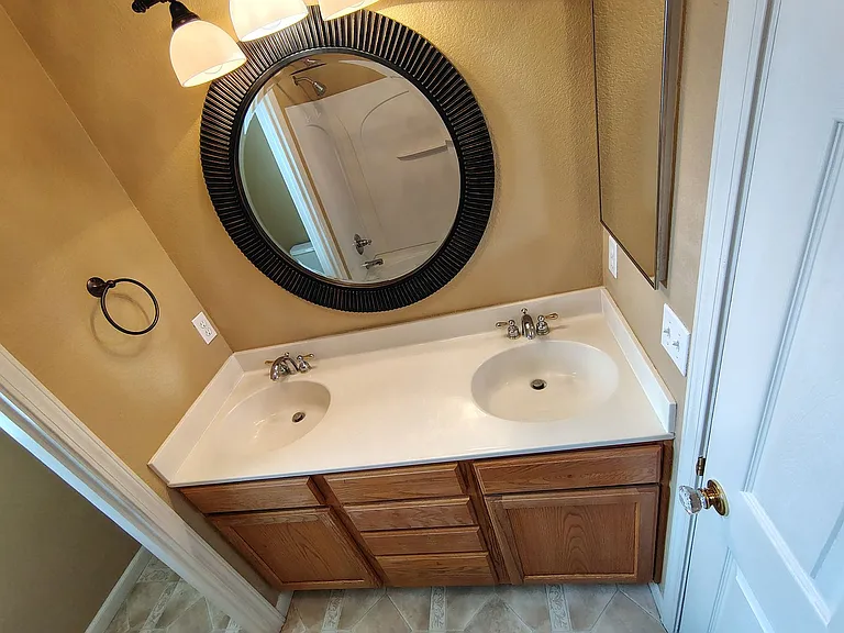 13606 Brook Way — Photo 24