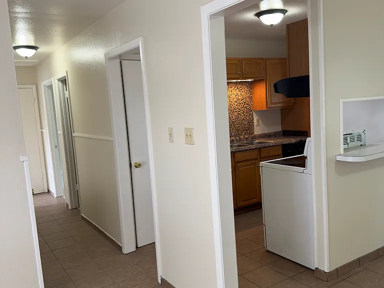 214 Guidry Rd — Photo 5