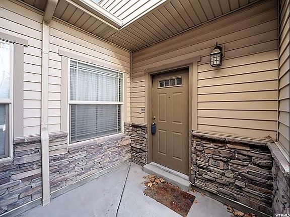 2nd image of 1468 W Stone Meadow Dr