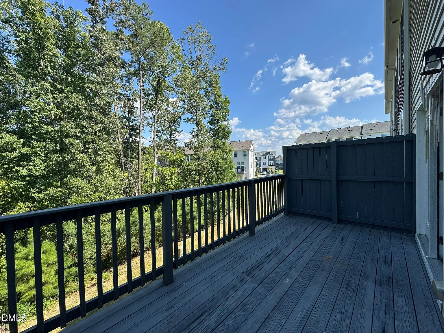 4 bed, 3.5 bath, 2500 sqft, $2,375 — Photo 3