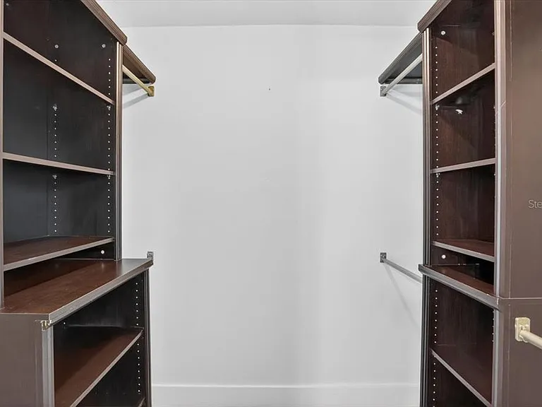4230 Shady Oaks Ct — Photo 23