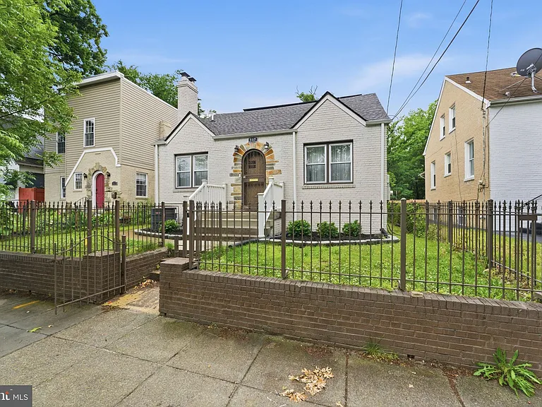 517 Lebaum St SE — Photo 62