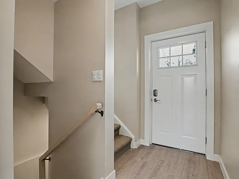 172 Kehl St #1 — Photo 43
