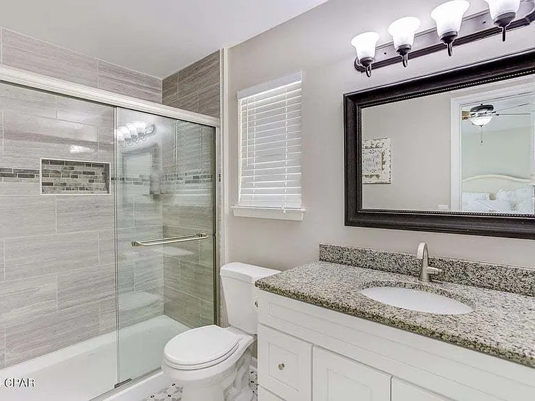 8107 Heritage Woods Ln — Photo 15