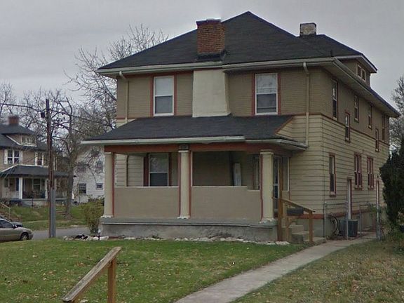 2nd image of 412 Richmond Ave