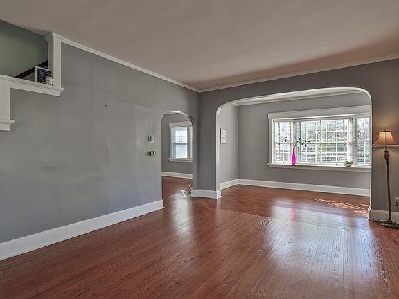 5th image of 2548 Sheridan Dr