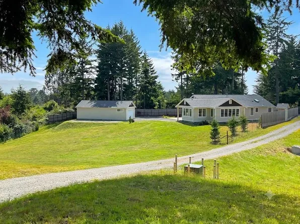 1830 Dixie Ln, McKinleyville, CA 95519