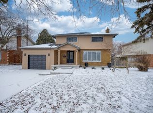 19 Claremount Cir N, Welland, ON L3C2P4