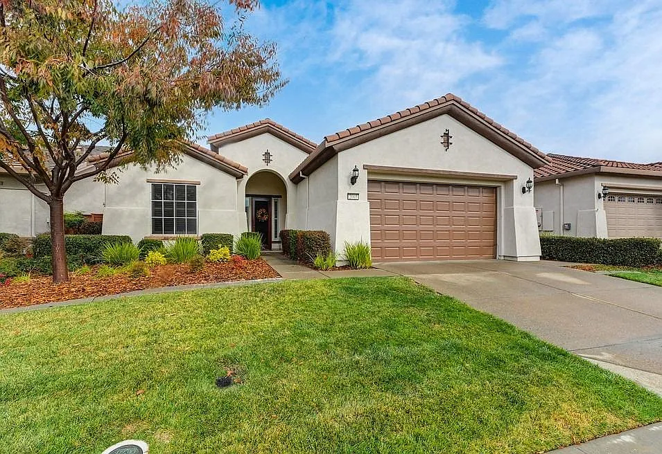 2065 Appersett Loop photo 1