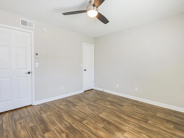 The Roosevelt Apartment Homes — Photo 18