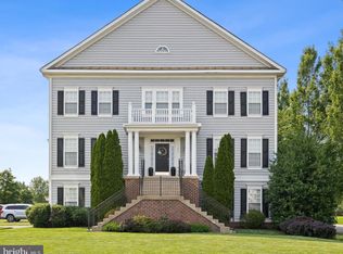 11821 Whitworth Cannon Ln, Bristow, VA 20136