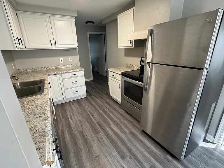 35 Soule St #A — Photo 7