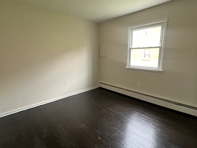 2305 Sheldon Ave #8 — Photo 7