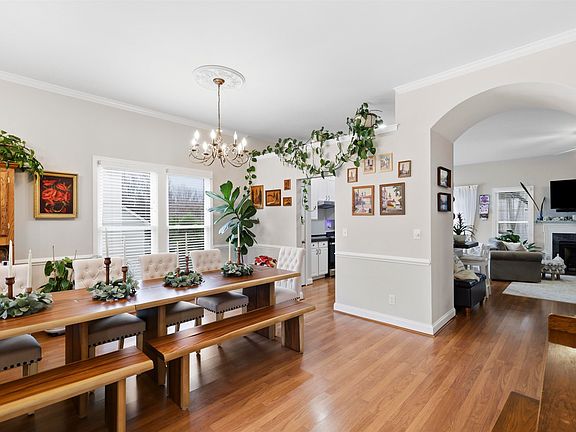 4th image of 104 Fawn Ridge Way