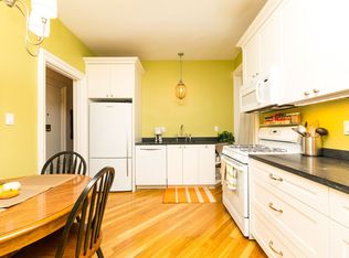 848 43rd St APT 27, Brooklyn, NY 11232