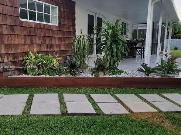 290 NW 92nd Ave