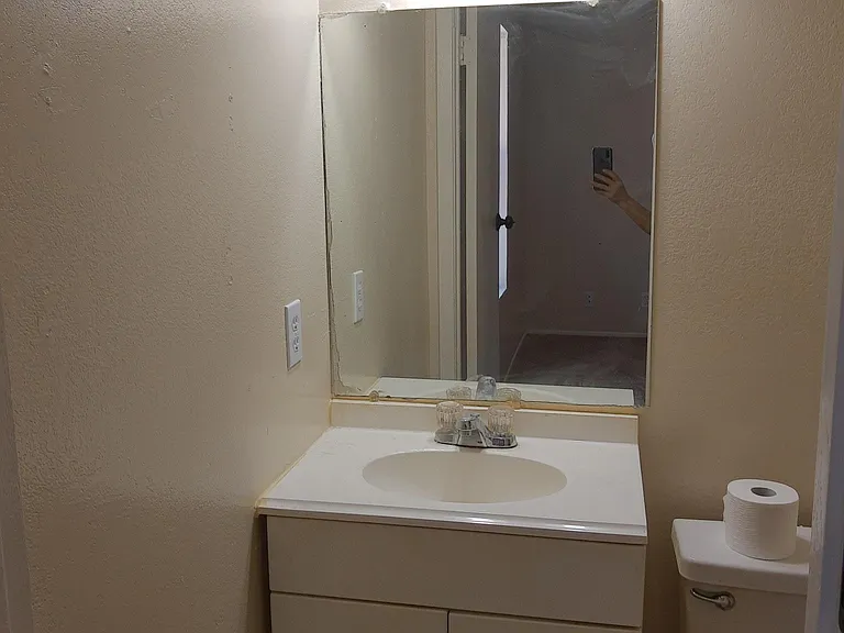 3600 Rhodes Rd #9 — Photo 7