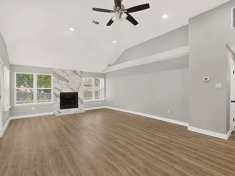 3604 Lily Ln — Photo 8