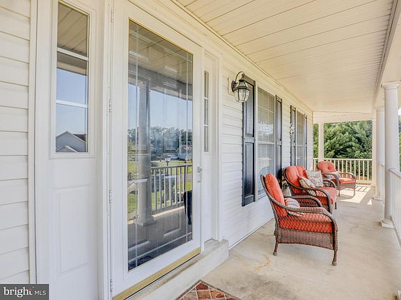 4th image of 309 Senseny Glen Dr