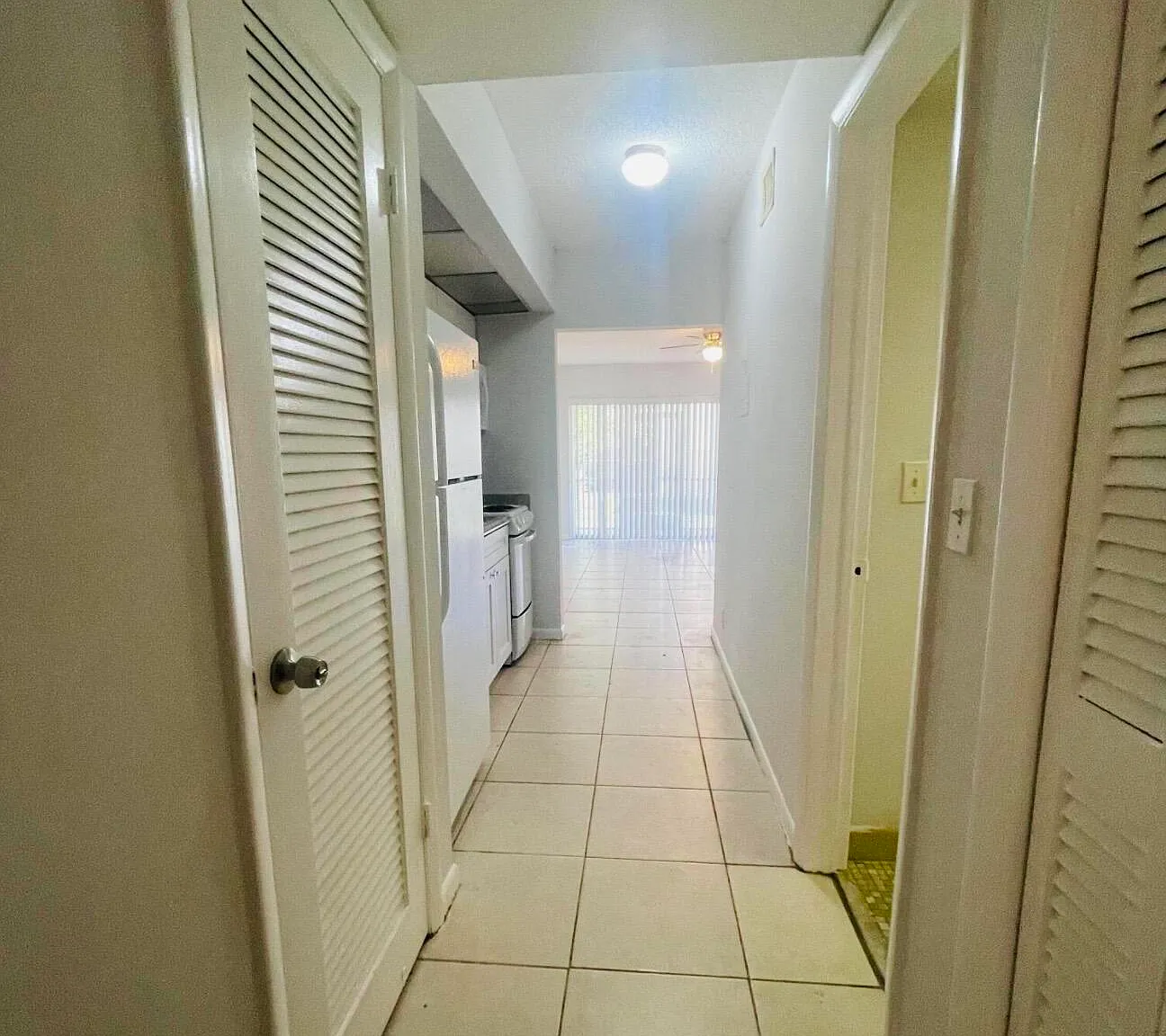 Studio, 1.0 bath, 432 sqft, $1,400 — Photo 4