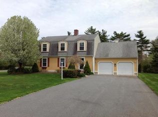42 Pondview Rd, Acushnet, MA 02743