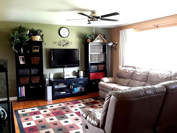 3rd image of 5611 173rd St
