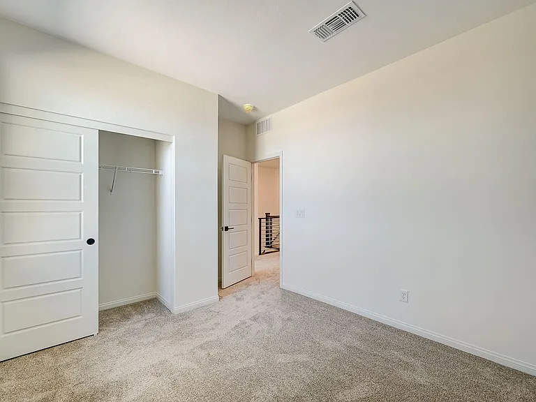 7681 N Jones Blvd — Photo 33