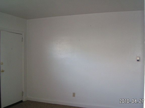 5th image of 411 Fort Worth Ave APT 4